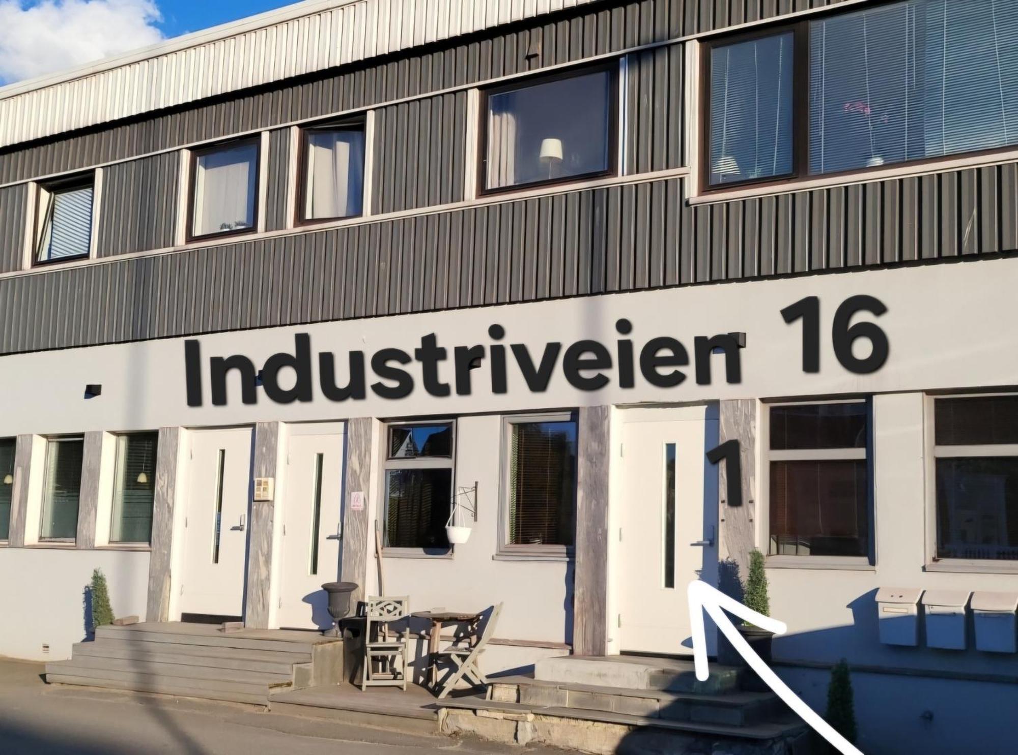 Koselig Leilighet I Narvik Sentrum 5 Soveplasser Gratis Parkering Og Gratis Internett Exteriör bild